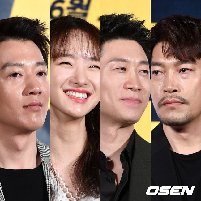 20일 오전 서울 메가박스 동대문에서 영화 ‘롱 리브 더 킹: 목포 영웅’ 제작보고회가 열렸다. 배우 김래원, 원진아, 진선규, 최귀화가 취재진의 질문을 듣고 있다. /sunday@osen.co.kr