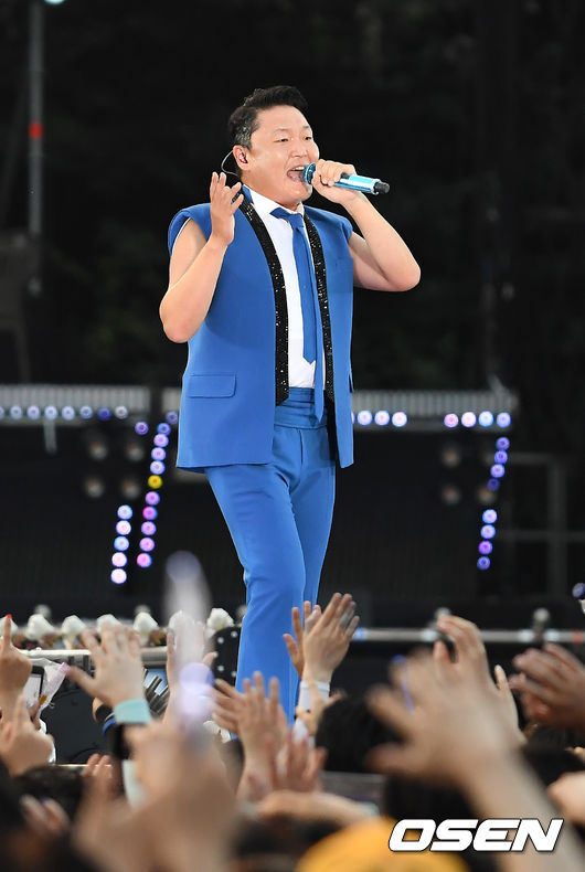 싸이가 무대를 선보이고 있다. / youngrae@osen.co.kr