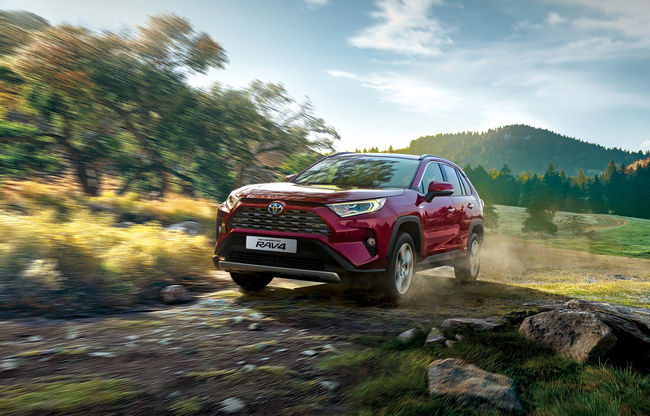 6년만에 풀체인지 된 토요타 ‘뉴 제너레이션 RAV4’.