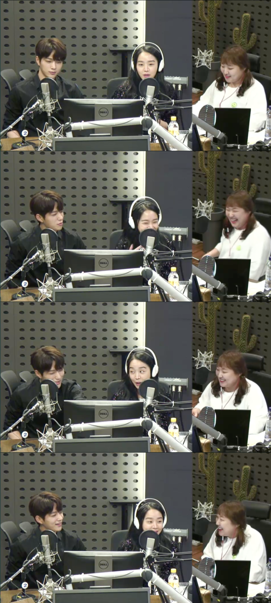 보이는 라디오 화면