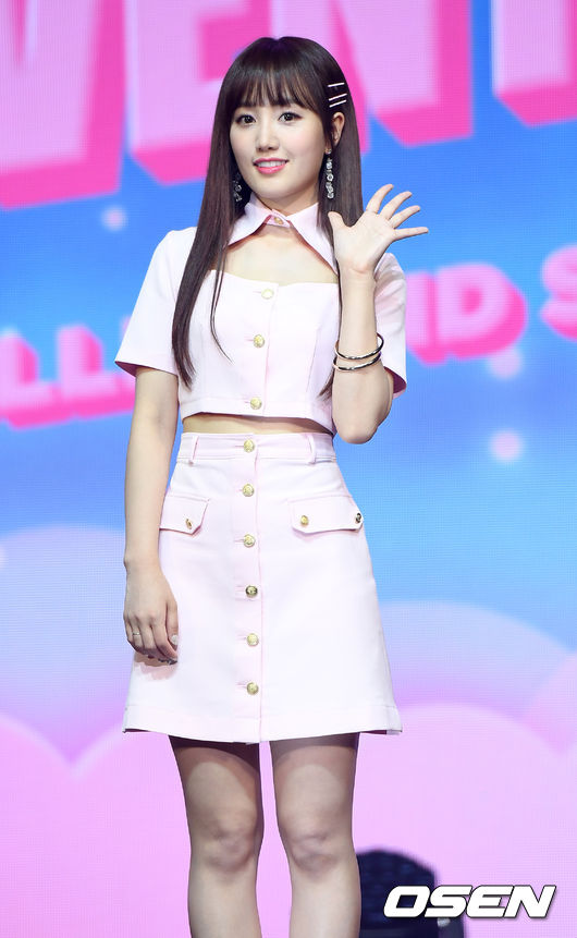 체리블렛 해윤이 포토타임을 하고 있다. /dreamer@osen.co.kr