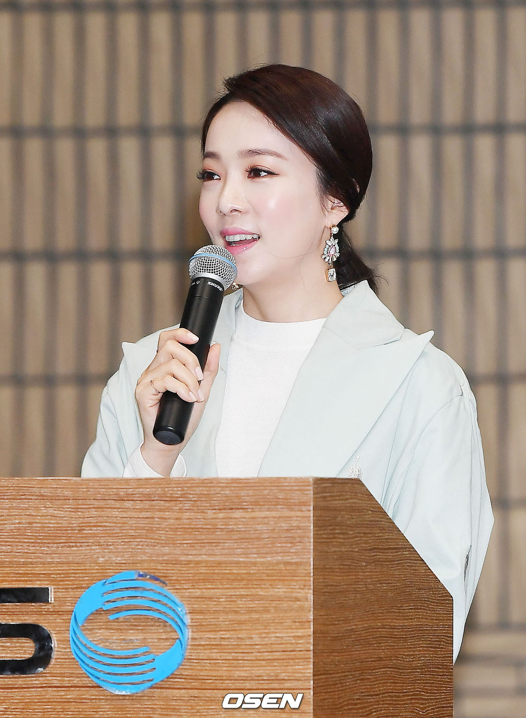 22일 오후 서울 영등포구 KBS 신관 웨딩홀에서 열린 KBS1 '천상의 컬렉션' 제작발표회에서 박은영 아나운서가 진행을 하고 있다. / rumi@osen.co.kr