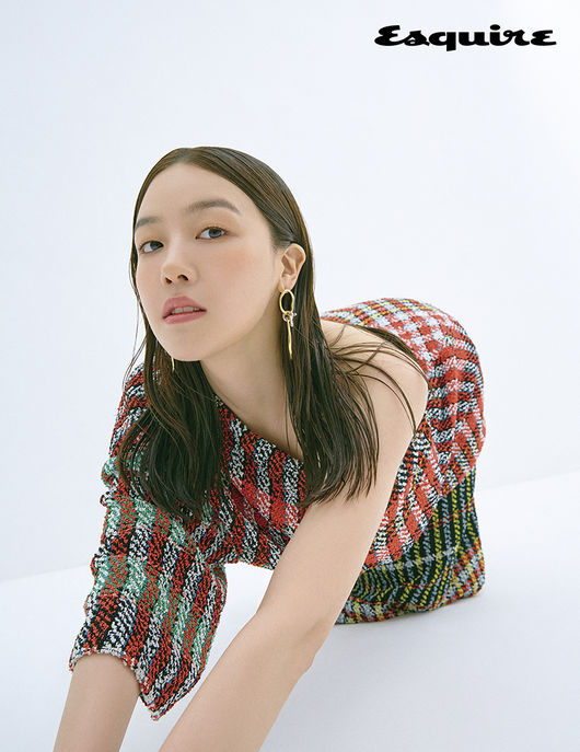 [사진=에스콰이어 제공] 방민아 패션 화보