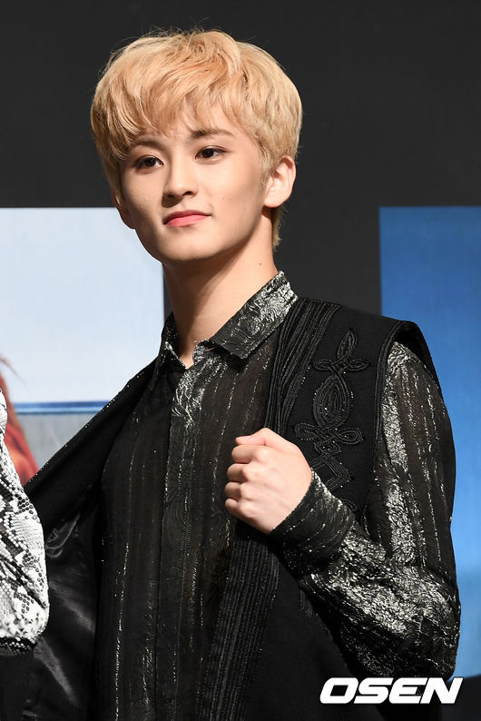 NCT 127 마크가 포토타임을 하고 있다. /dreamer@osen.co.kr