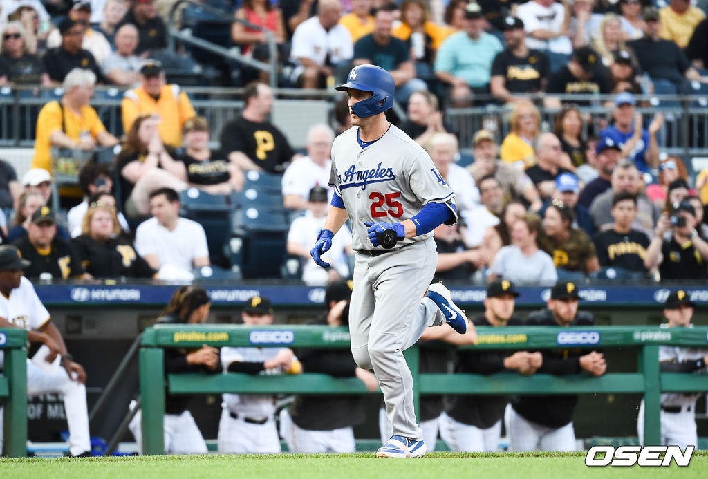 1회초 1사 만루 다저스 프리즈가 만루홈런을 날린뒤 베이스를 돌고 있다./ soul1014@osen.co.kr