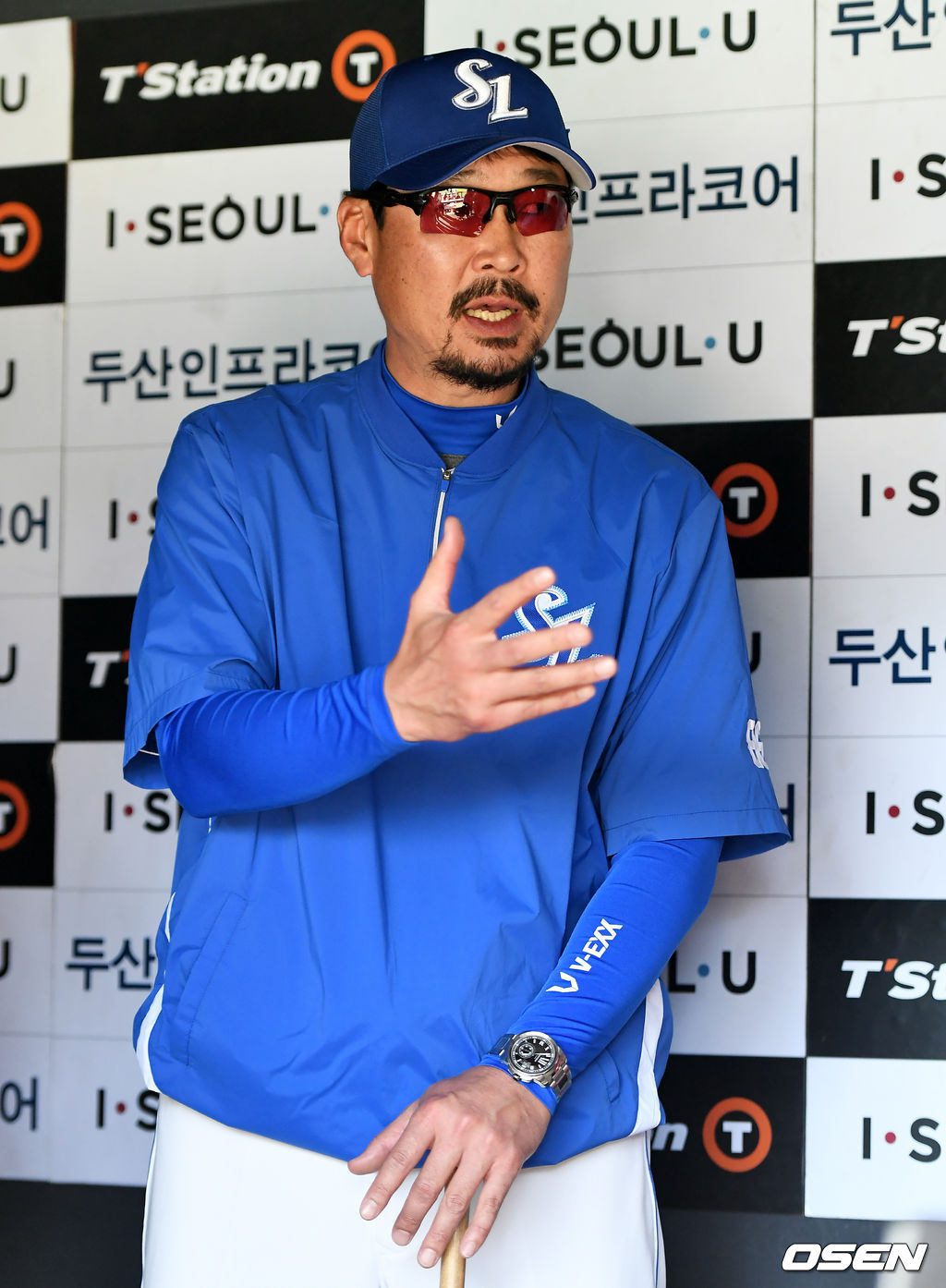 28일 오후 서울 잠실야구장에서 ‘2019 신한은행 MY CAR KBO리그’ 두산 베어스와 삼성 라이온즈의 경기가 열린다.김한수 삼성 감독이 인터뷰를 하고 있다. /pjmpp@osen.co.kr