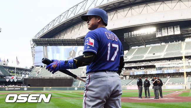경기에 앞서 텍사스 추신수가 타석을 준비하고 있다.  / soul1014@osen.co.kr