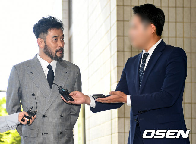 최민수가 법정으로 향하고 있다. /pjmpp@osen.co.kr