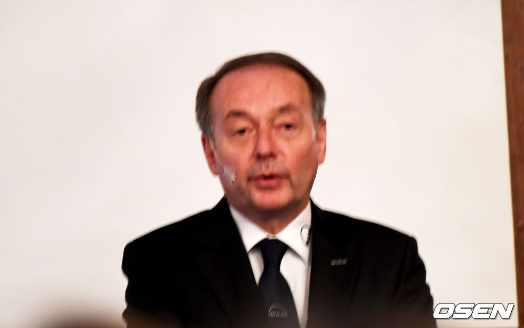 만트럭버스코리아 막스 버거 사장.