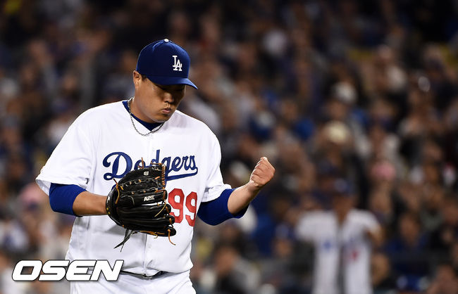 7회초 2사 2루에서 다저스 류현진이 메츠 에체베리아를 2루 땅볼로 처리하며 기뻐하고 있다. / soul1014@osen.co.kr