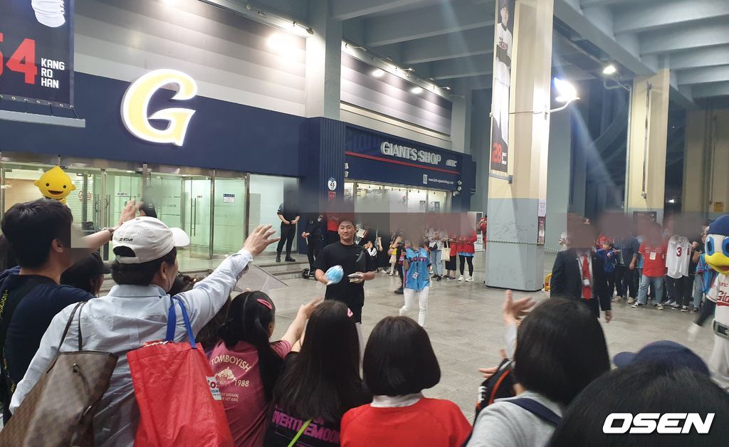 31일 삼성-롯데전이 끝난 뒤 사직구장. /what@osen.co.kr