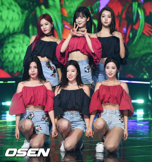 22일 오후 경기도 고양시 일산동구 MBC드림센터에서 진행된 MBC 뮤직 '쇼 챔피언(Show Champion)' 생방송서 베리굿이 화려한 무대를 선보이고 있다  / soul1014@osen.co.kr