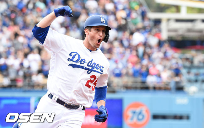 7회말 2사 다저스 프리즈가 선취 솔로홈런을 날리고 세리머니를 하고 있다./ soul1014@osen.co.kr