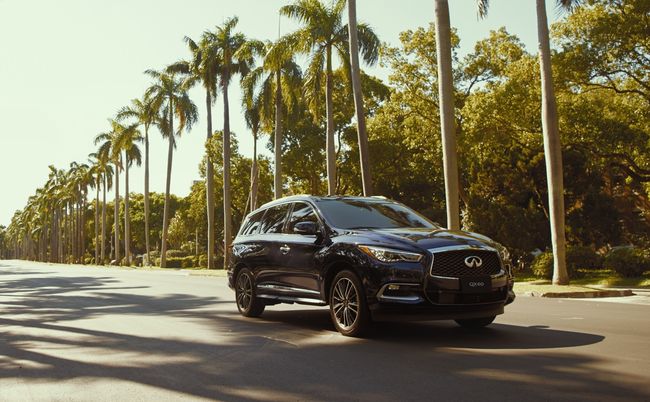 인피니티 QX60.