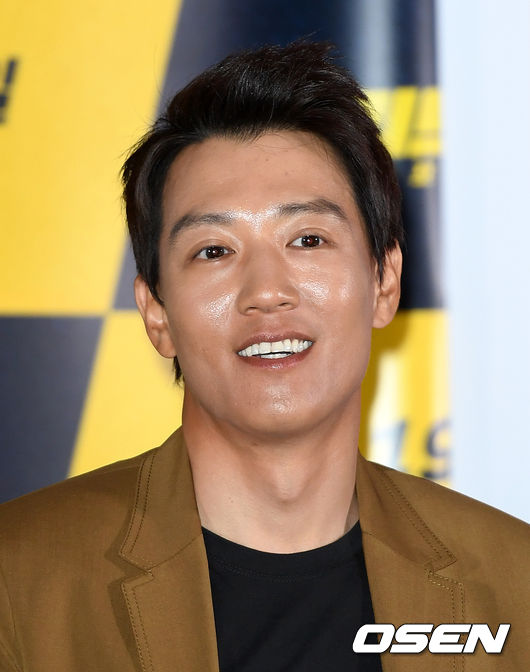 4일 오후 서울 메가박스 동대문에서 영화 ‘롱 리브 더 킹: 목포 영웅’ 언론시사회가 열렸다. 배우 김래원이 미소를 짓고 있다. /sunday@osen.co.kr