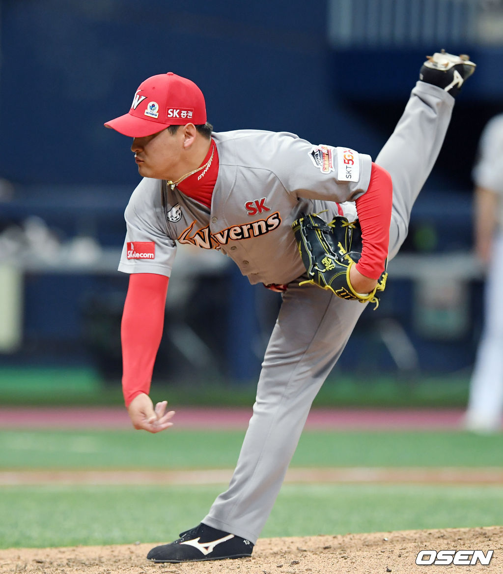 9회말 SK 하재훈이 역투하고 있다. / eastsea@osen.co.kr