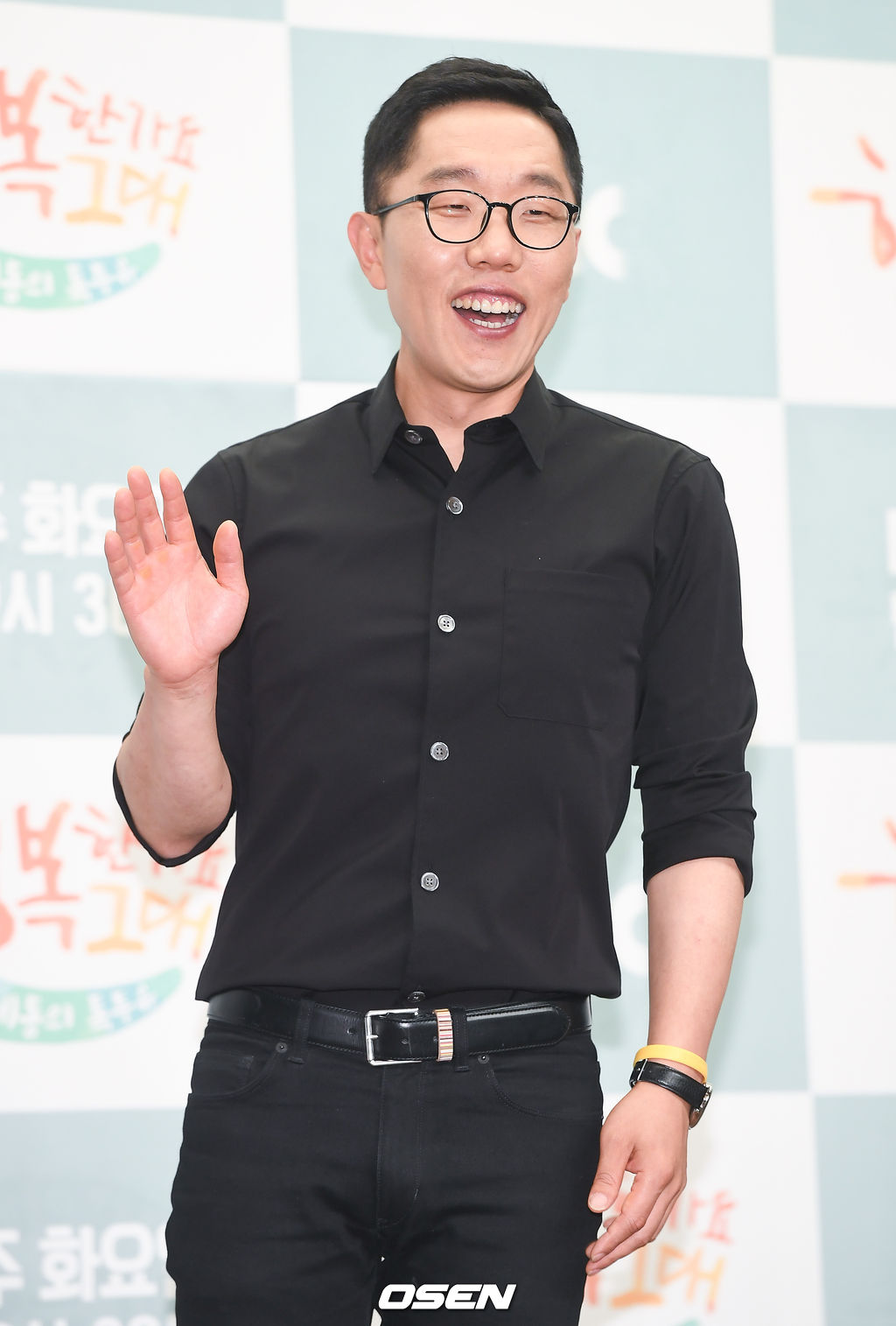 18일 오후 서울 상암동 스탠포드호텔에서 진행된 JTBC 신규 예능 '김제동의 톡투유2:행복한가요 그대' 제작발표회에서 김제동이 포즈를 취하고 있다. / soul1014@osen.co.kr