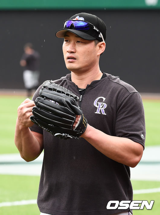 오승환이 훈련을 마친 뒤 더그아웃으로 이동하고 있다. / soul1014@osen.co.kr