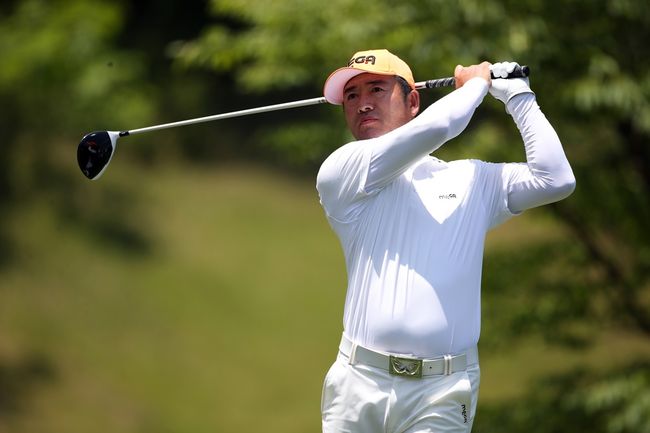 ‘낚시꾼 스윙’ 신드롬을 일으킨 최호성.