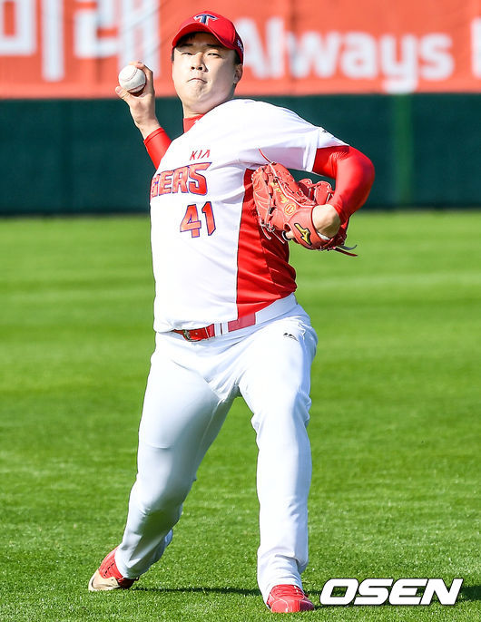KIA 타이거즈가 한승혁이 훈련에 임하고 있다. /pjmpp@osen.co.kr