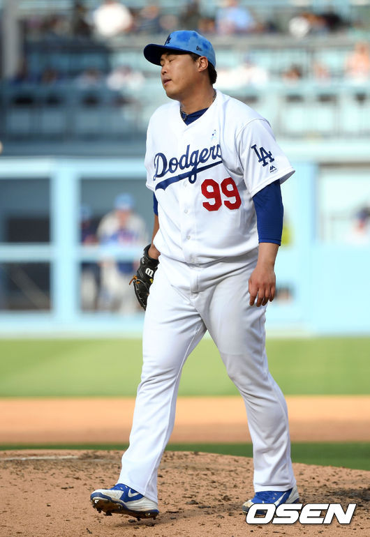 류현진이 6회초 1사 1,3루 컵스 보트에게 희생플라이로 역전 점수를 내준 류현진이 아쉬워하고 있다./ eastsea@osen.co.kr