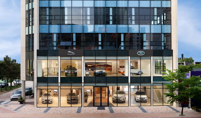 재규어 랜드로버 인천 송도 부티크.