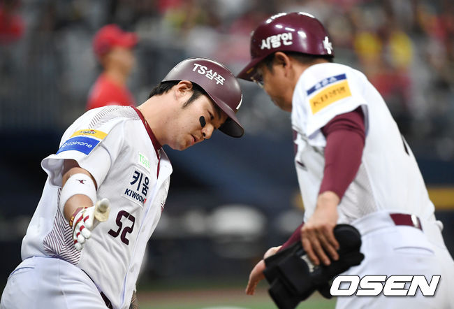 키움 박병호가 솔로 홈런을 때린 뒤 베이스를 돌고 있다. / youngrae@osen.co.kr 