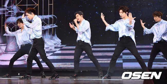 그룹 뉴이스트가 멋진 무대를 펼치고 있다. /hyun309@osen.co.kr