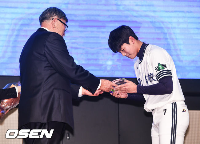 배지환은 고교 시절 이영민 타격상을 받을 정도로 타격 재능이 뛰어 났다. /soul1014@osen.co.kr