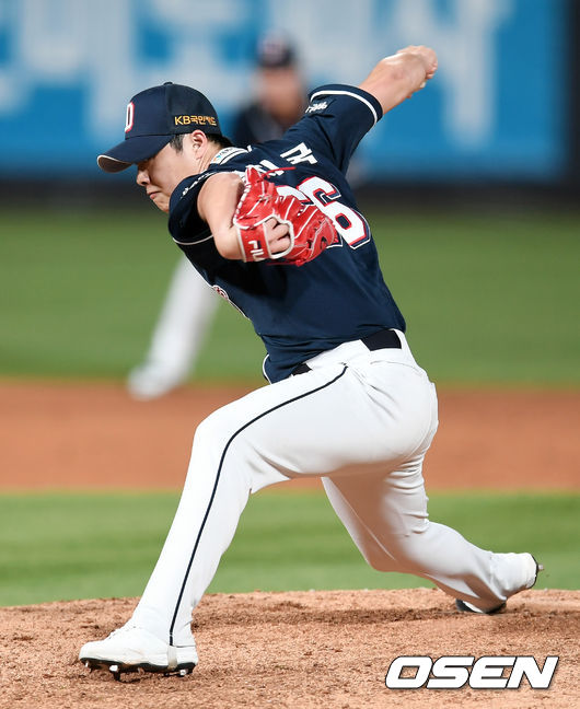 6회말 두산 투수 박치국이 역투하고 있다. /pjmpp@osen.co.kr