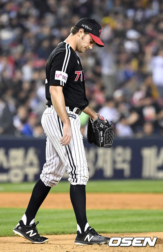 LG트윈스 타일러 윌슨이 7일 광주 KIA전에서 처음으로 1이닝 6실점의 부진을 겪었다./ youngrae@osen.co.kr