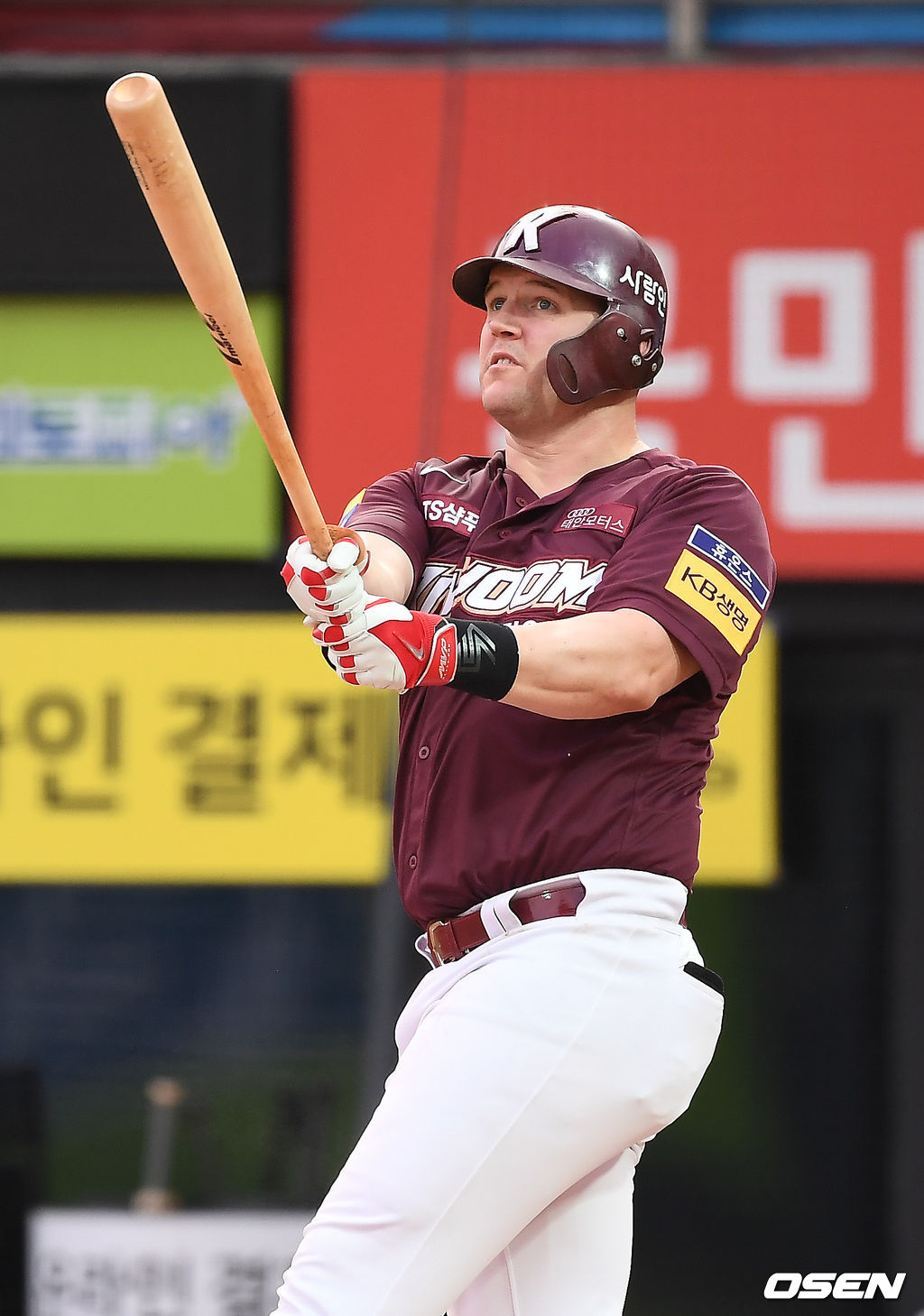 9일 오후 경기도 수원 KT위즈파크에서  '2019 신한은행 MY CAR KBO리그’ KT 위즈와 키움 히어로즈의 경기가 열렸다.2회초 2사 1루 키움 샌즈가 투런 홈런을 때려내고 있다. / youngrae@osen.co.kr