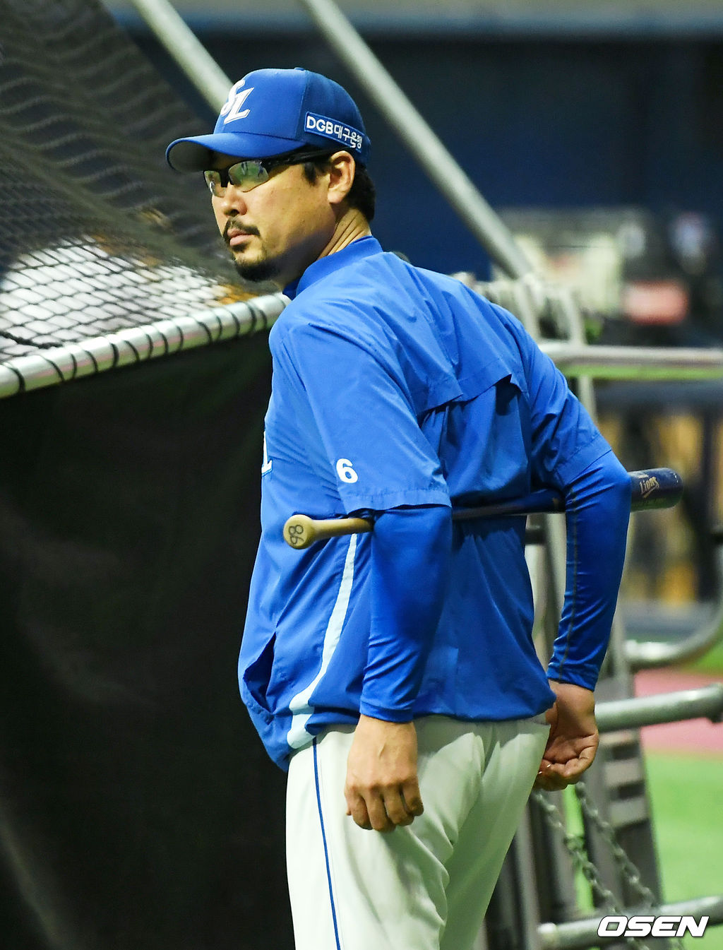 삼성 김한수 감독이 선수들을 바라보고 있다. /pjmpp@osen.co.kr