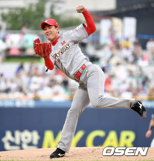 21일 오후 경남 창원NC파크에서 ‘프로야구 2019 MY CAR KBO 올스타전’이 열렸다.1회말 무사에서 드림올스타 선발투수 김광현이 역투하고 있다. /sunday@osen.co.kr