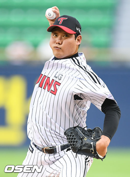 1회초 LG 선발투수 류제국이 역투하고있다. / soul1014@osen.co.kr