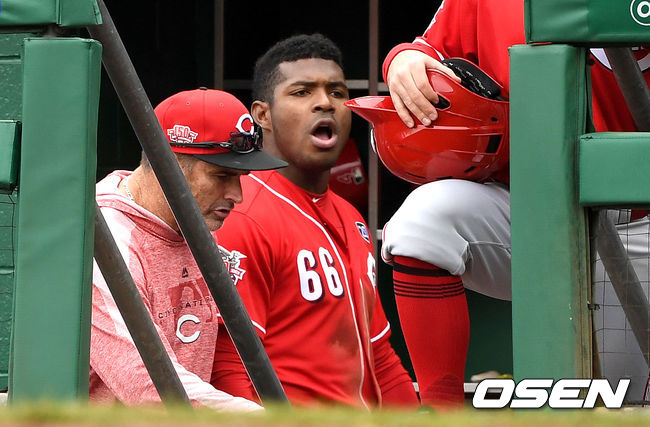 신시내티 야시엘 푸이그가 양 팀 선수들의 벤치클리어링 뒤 퇴장 당하고 있다. /dreamer@osen.co.kr