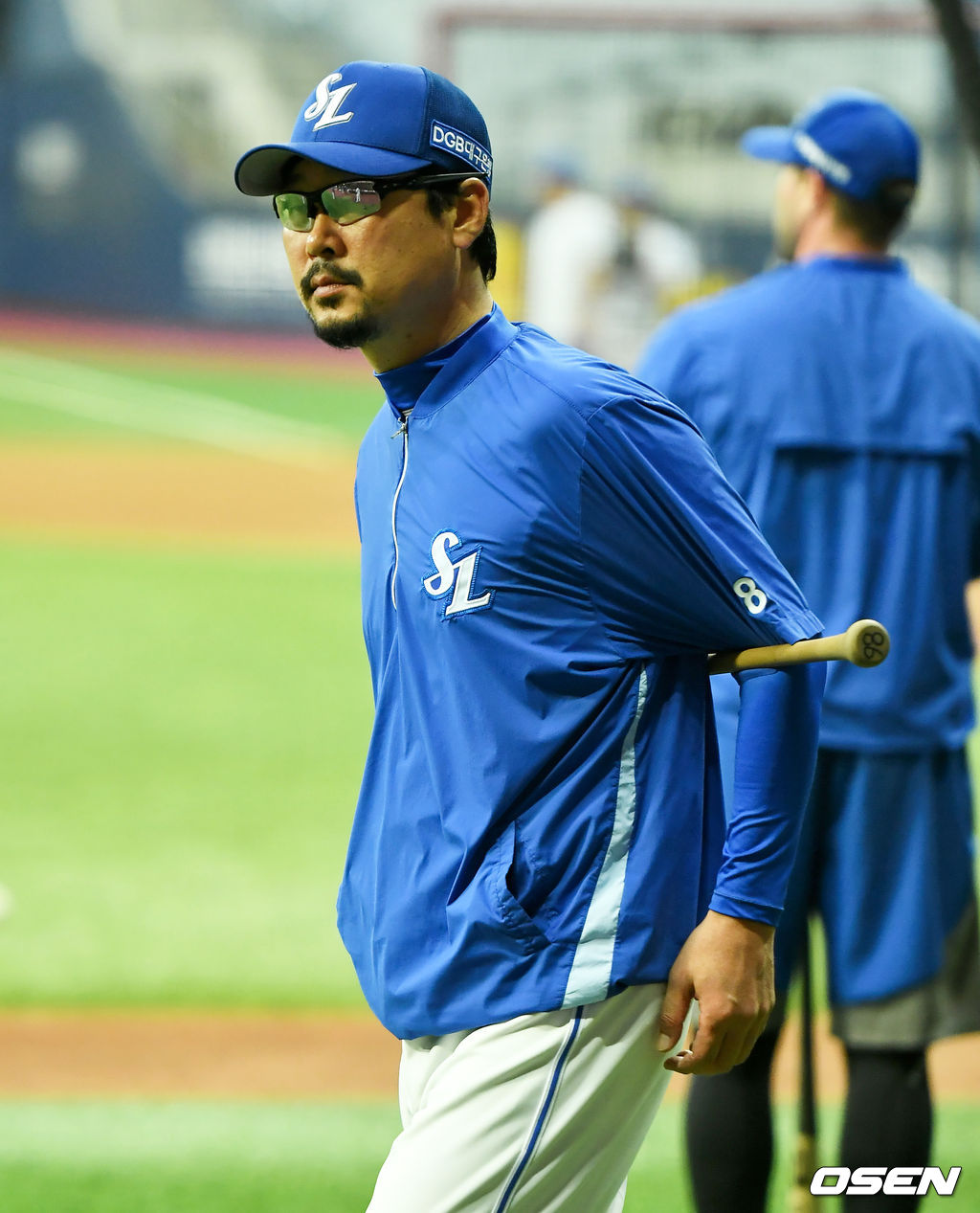 삼성 김한수 감독이 선수들을 바라보고 있다. /pjmpp@osen.co.kr