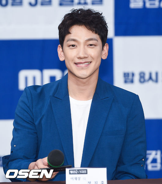 출연배우들이 포즈를 취하고 있다. / soul1014@osen.co.kr