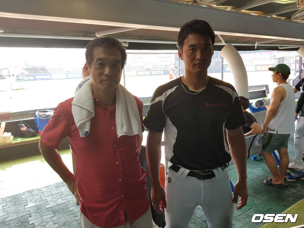 안용치 씨와 안권수. /fpdlsl72556@osen.co.kr