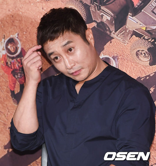 [OSEN=박준형 기자 ]김병만이 생각에 잠겨 있다. / soul1014@osen.co.kr