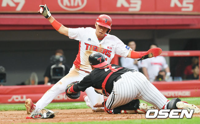 KIA타이거즈 박찬호가 홈에 쇄도하고 있다./ soul1014@osen.co.kr
