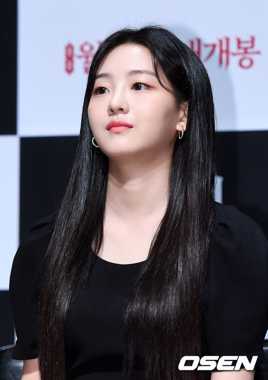 16일 오전 서울 강남구 신사동 CGV 압구정에서 영화 ‘변신’ 제작보고회가 열렸다.  제작보고회에서 조이현이 생각에 잠겨 있다./ rumi@osen.co.kr