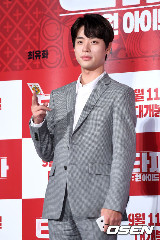 8일 서울 광진구 롯데시네마 건대입구에서 영화 ‘타짜: 원 아이드 잭’ 제작보고회가 열렸다. 배우 박정민이 포토타임을 갖고 있다. /sunday@osen.co.kr