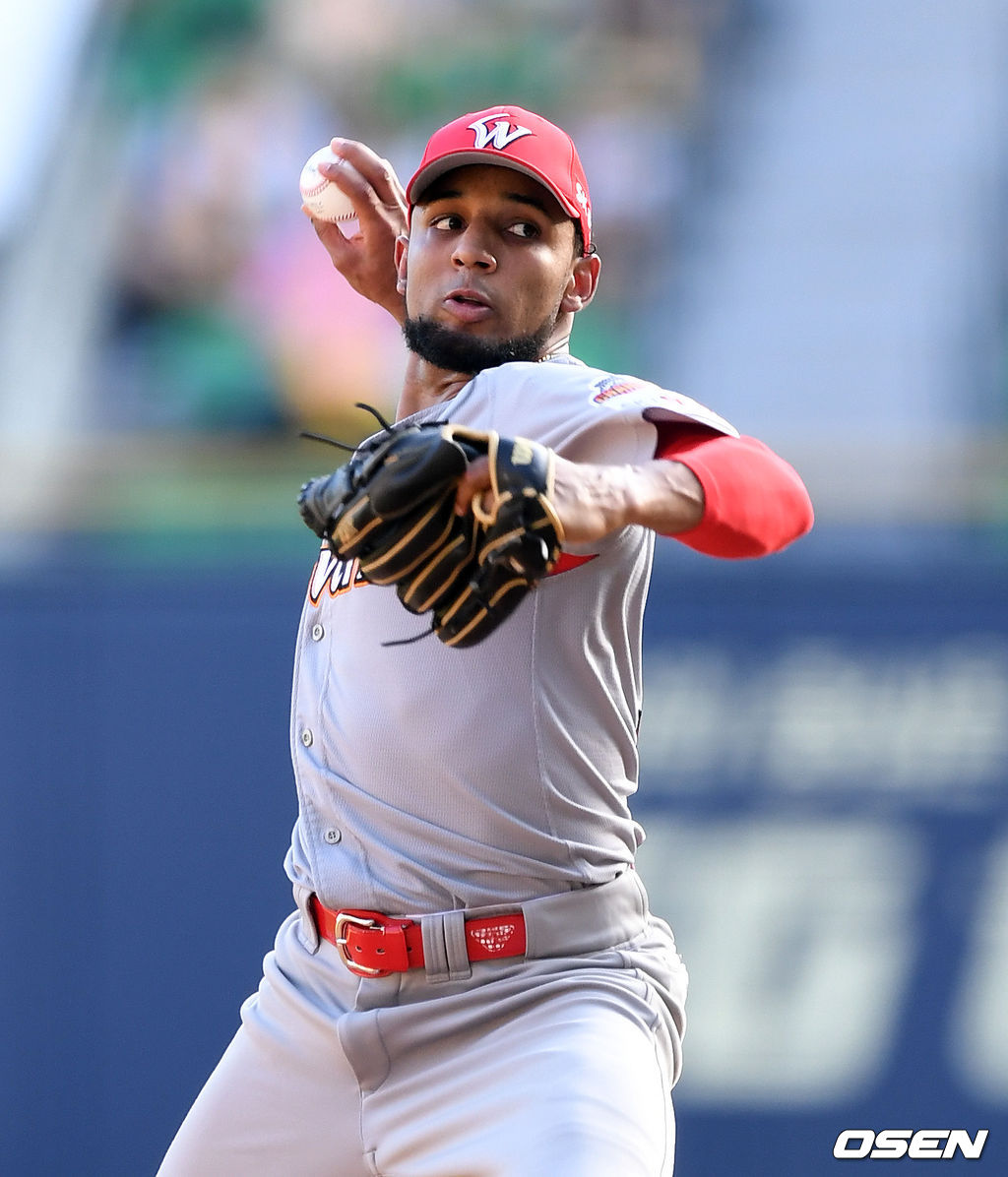 1회말 무사에서 SK 선발투수 산체스가 역투하고 있다. /sunday@osen.co.kr