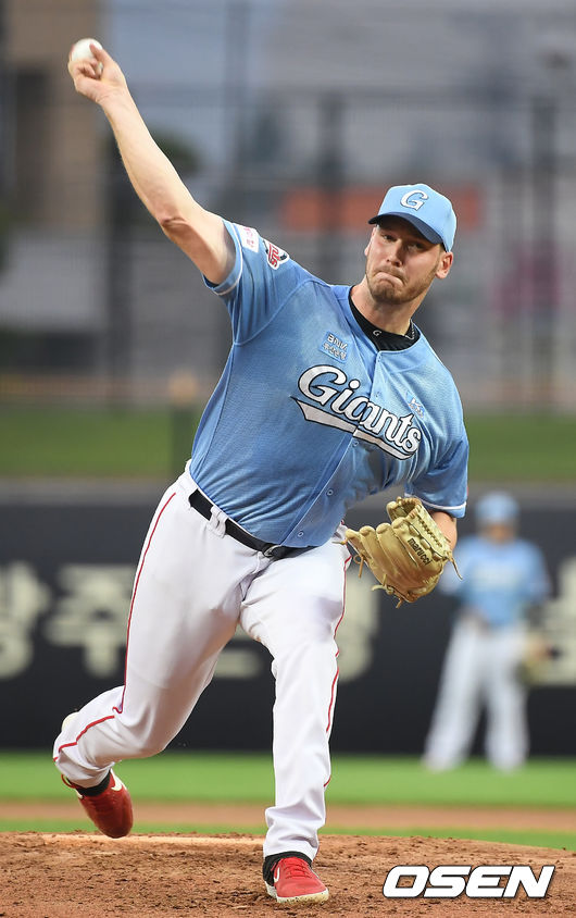 '오프너'로 등판하는 롯데 브록 다익손/ youngrae@osen.co.kr