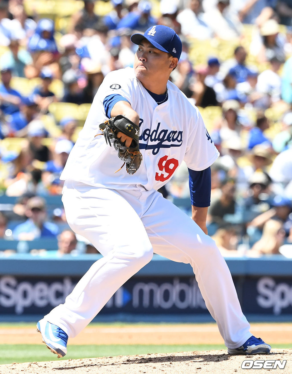3회초 애리조나 타선을 상대로 다저스 선발 류현진이 힘차게 공을 뿌리고 있다. /jpnews@osen.co.kr