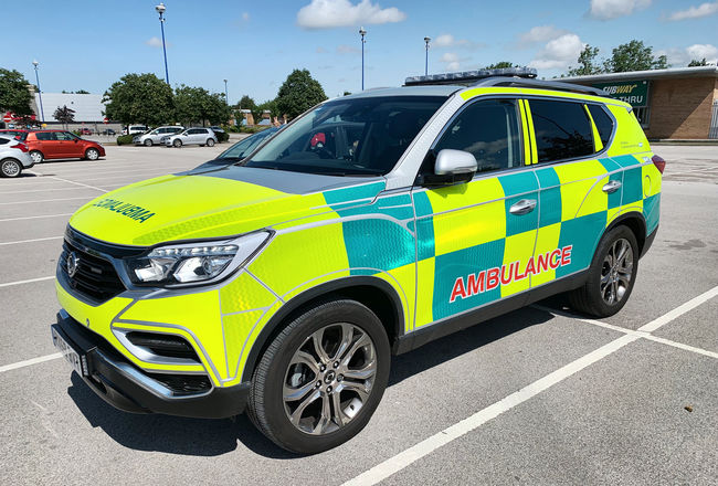 영국 긴급이송 서비스 및 응급처치교육기관 아이엠티 메디컬 트랜스포트(IMT Medical Transport Limited)에서 구급차로 활용될 G4 렉스턴.