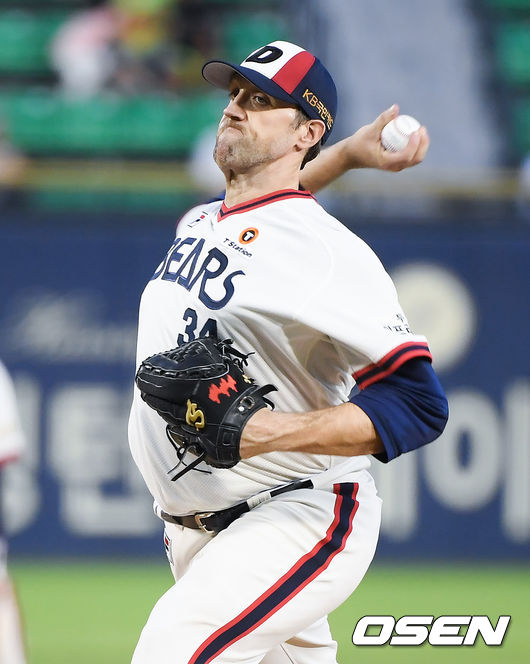 7회초 두산 선발투수 린드블럼이 역투하고 있다. / soul1014@osen.co.kr
