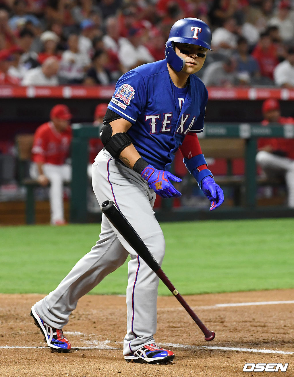 3회초 1사 주자없는 상황 텍사스 추신수가 볼넷을 골라낸 뒤 1루로 출루하고 있다. /dreamer@osen.co.kr