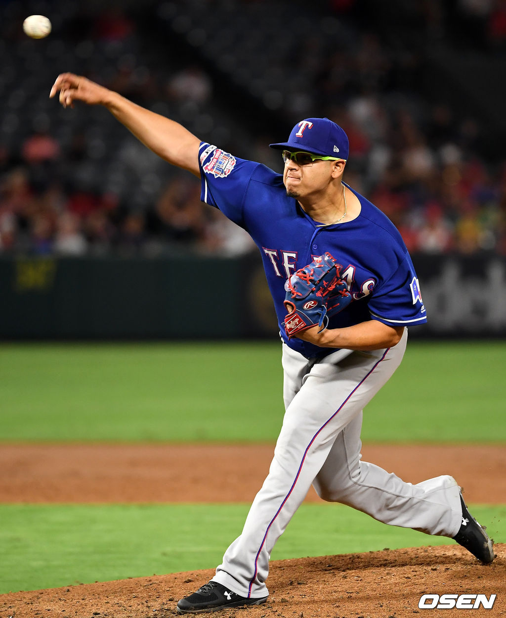 2회말 마운드에 오른 텍사스 투수 아리엘 후라도가 힘차게 공을 뿌리고 있다. /dreamer@osen.co.kr